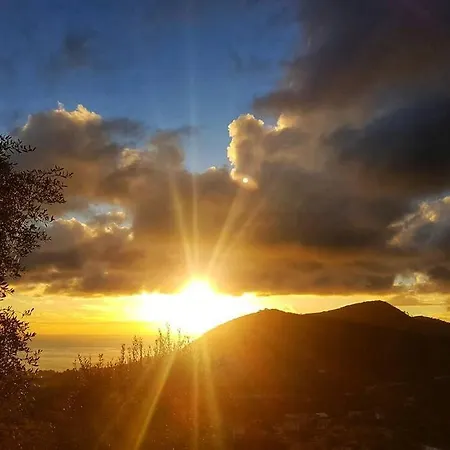La Vivagna - Casa Vista Mare Tra Gli Ulivi *